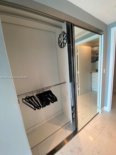 92 Southwest 3rd Street, Unit 4411 Miami, FL 33130 - Photo 15 of 49