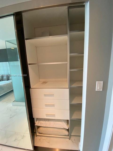 92 Southwest 3rd Street, Unit 4411 Miami, FL 33130 - Photo 16 of 49