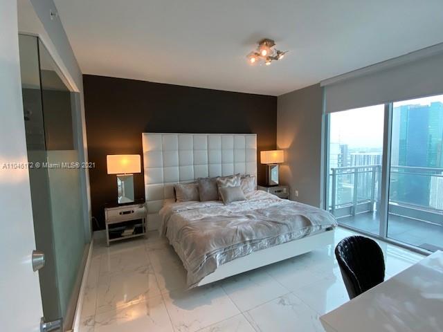 92 Southwest 3rd Street, Unit 4411 Miami, FL 33130 - Photo 8 of 49