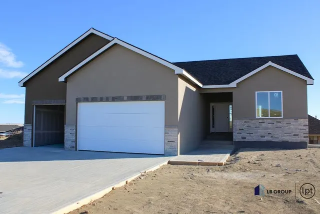 $525,000 | 2425 Heathrow Avenue, Casper, WY 82609