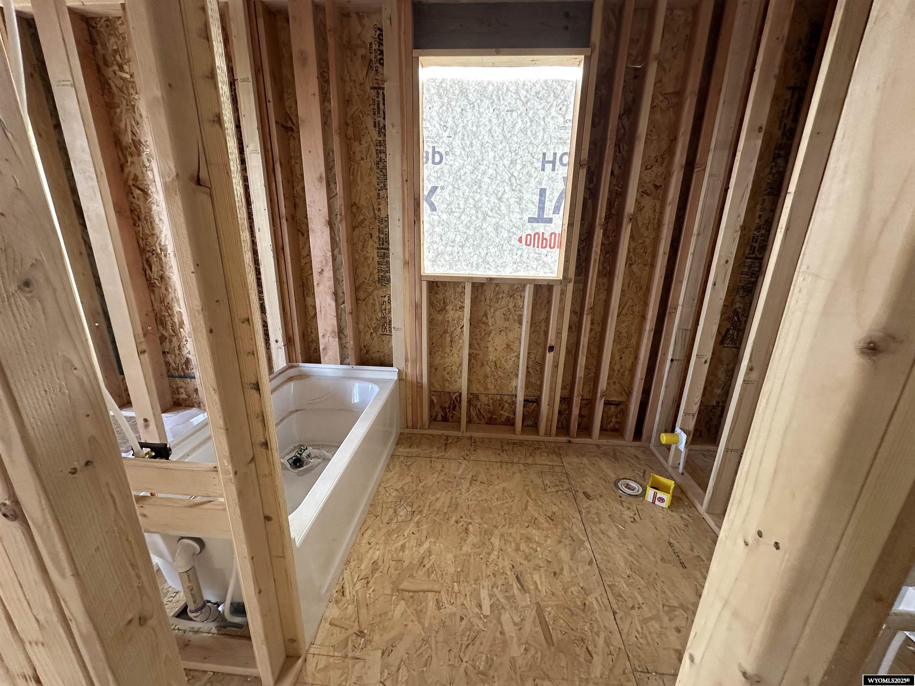 2425 Heathrow Avenue Casper, WY 82609 - Photo 7 of 11