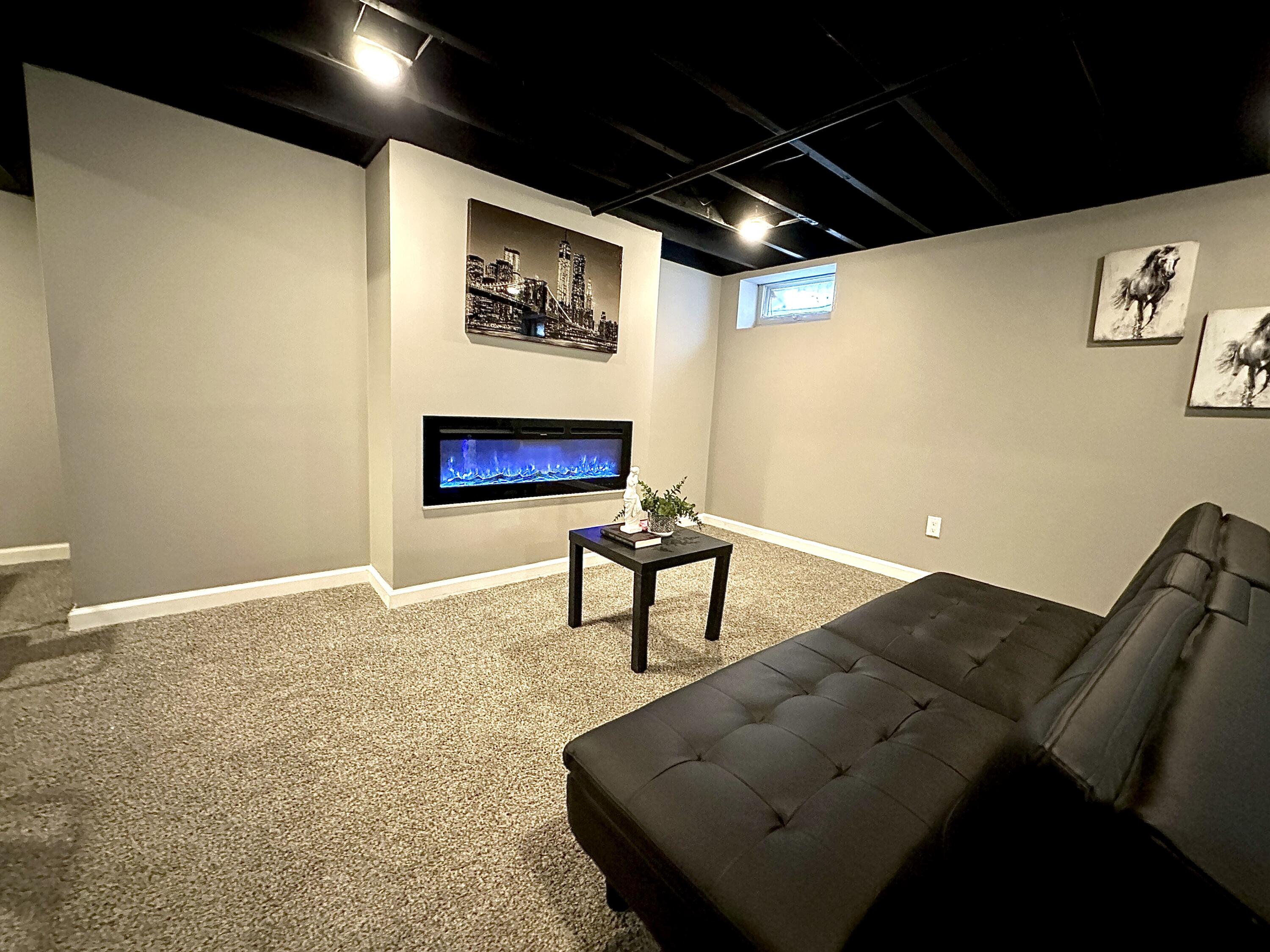 3138 North 89th Street Milwaukee, WI 53222 - Photo 18 of 30 IMG_8738