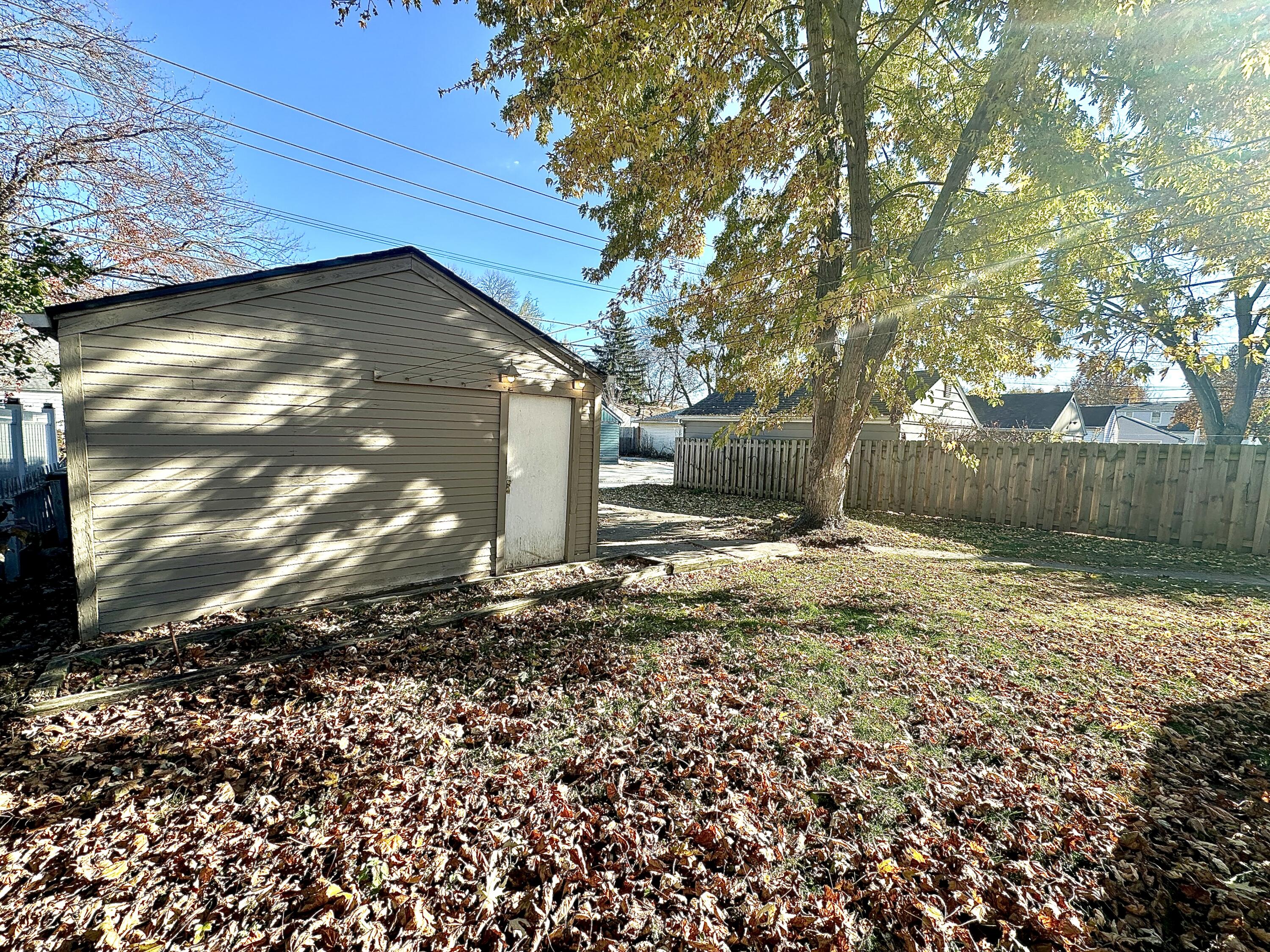 3138 North 89th Street Milwaukee, WI 53222 - Photo 26 of 30 IMG_8473 2