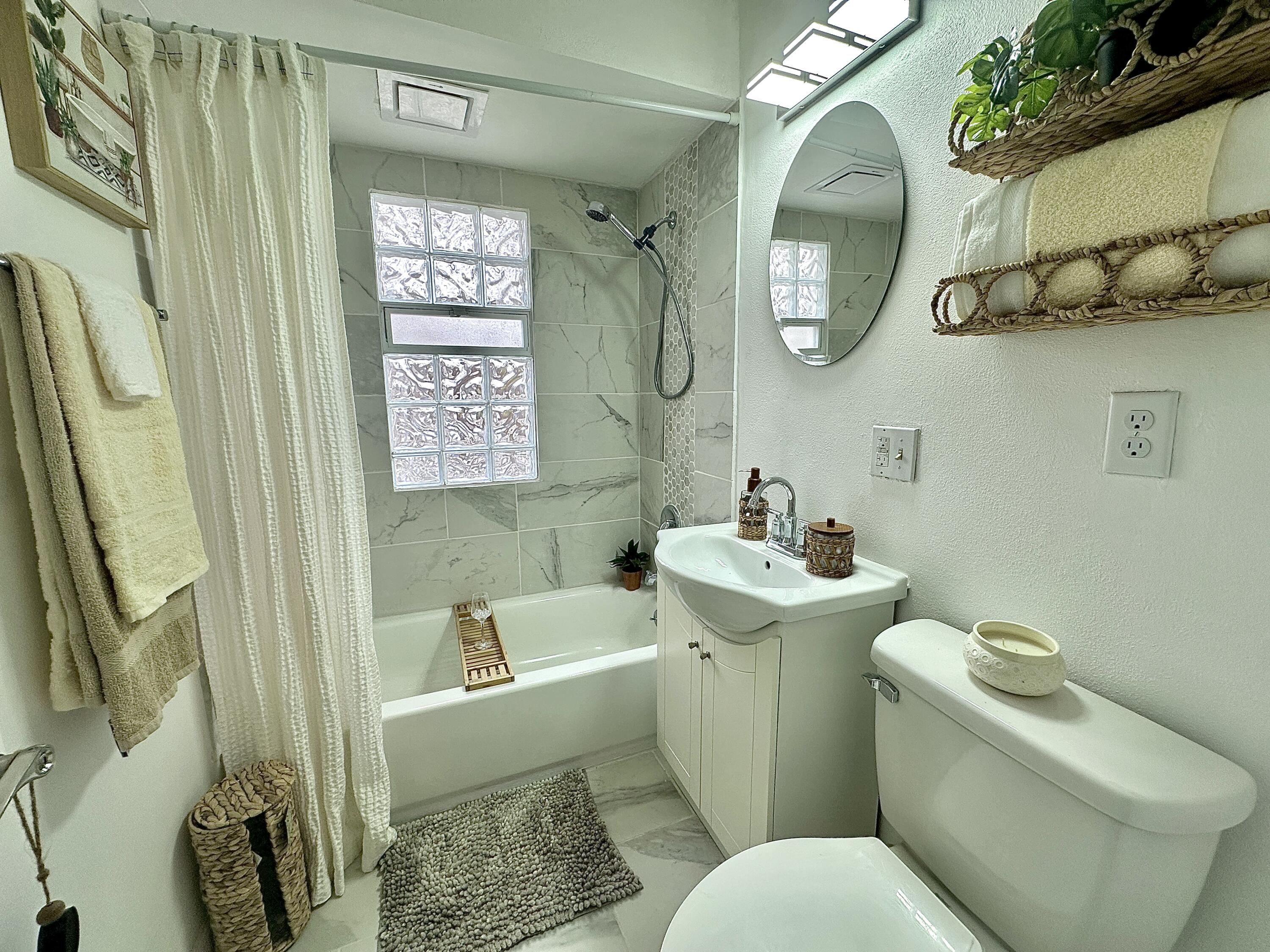 3138 North 89th Street Milwaukee, WI 53222 - Photo 6 of 30 IMG_8731