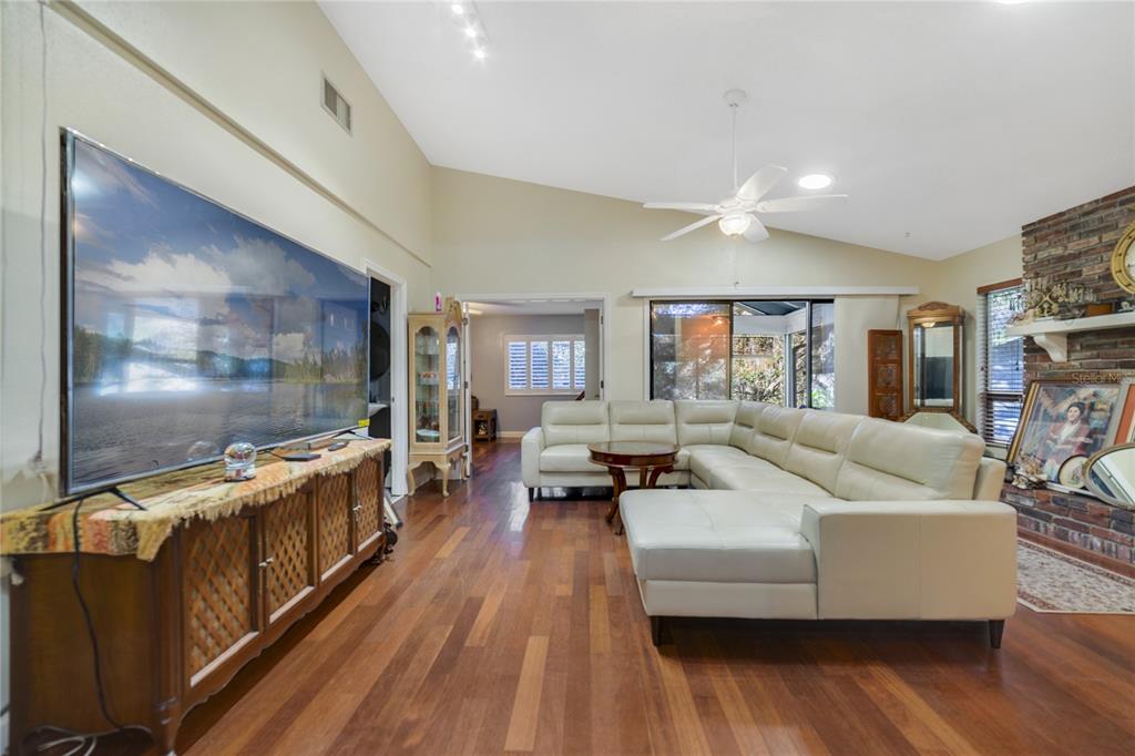 906 Village Green Road DeLand, FL 32720 - Photo 13 of 34