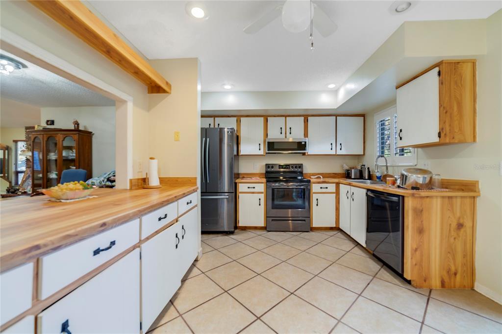 906 Village Green Road DeLand, FL 32720 - Photo 19 of 34