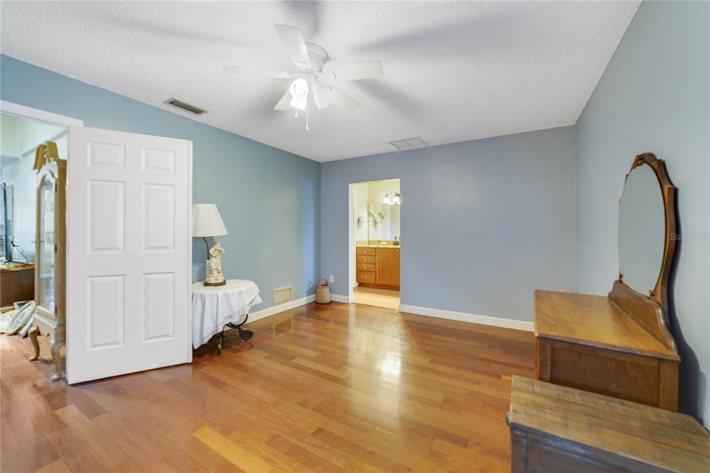 906 Village Green Road DeLand, FL 32720 - Photo 10 of 34