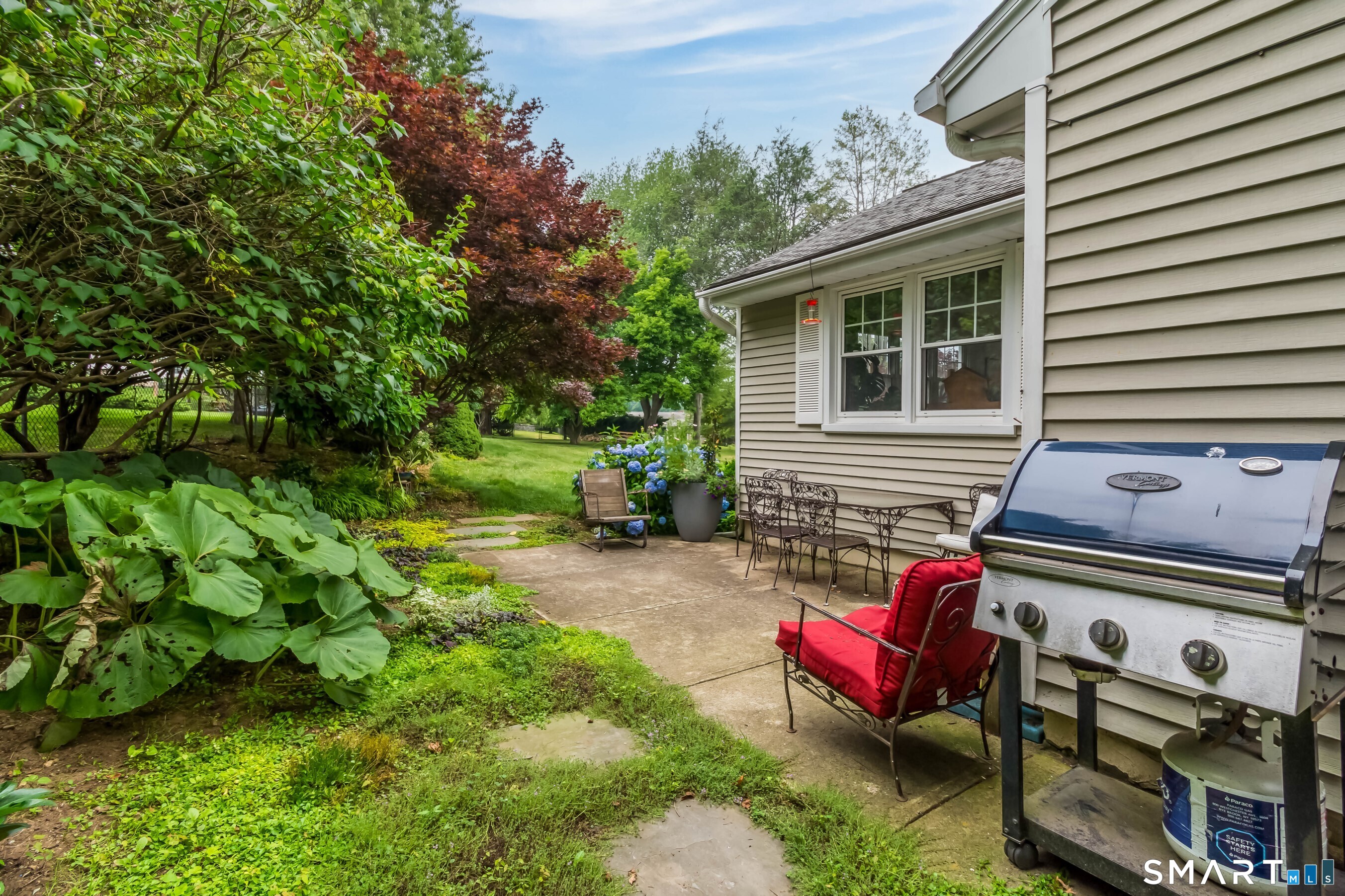 108 Colonese Road Fairfield, CT 06825 - Photo 21 of 25