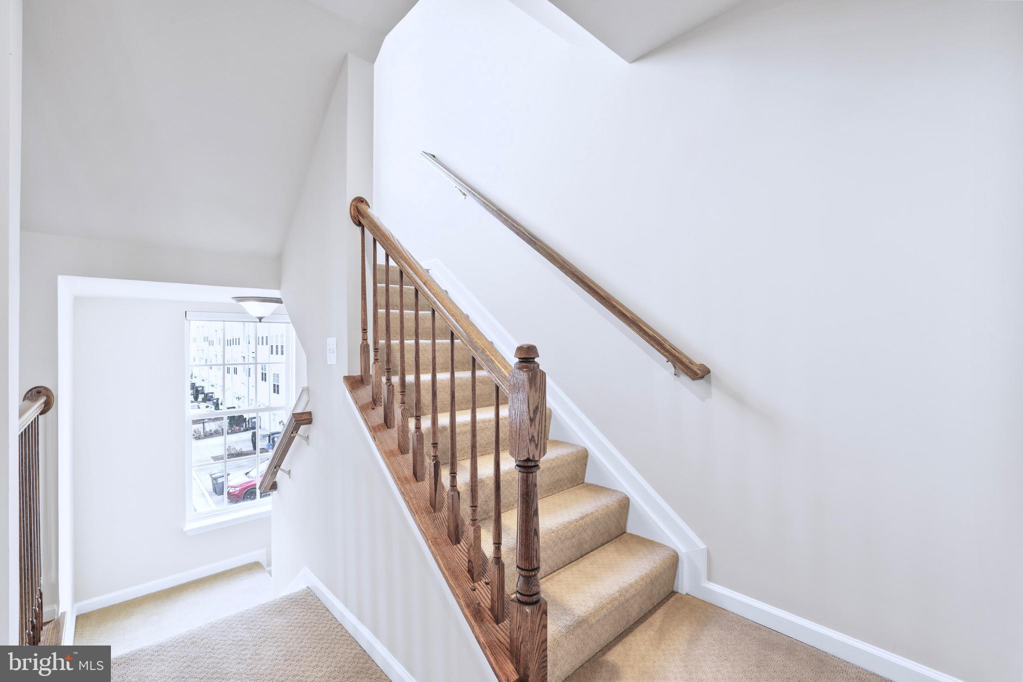 6055 Wicker Lane, Unit 128 Centreville, VA 20121 - Photo 16 of 36 a view of entryway