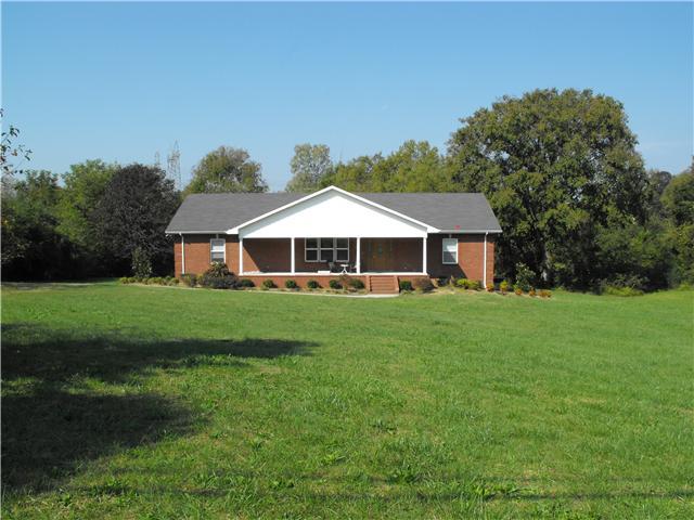 31 Riverview Road Mount Juliet, TN 37122 - Photo 2 of 12 Plenty of Room To Play in the Yard