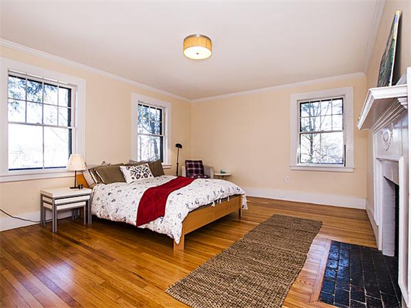 77 Brington Road Brookline, MA 02445 - Photo 8 of 30 Gallery Image 8