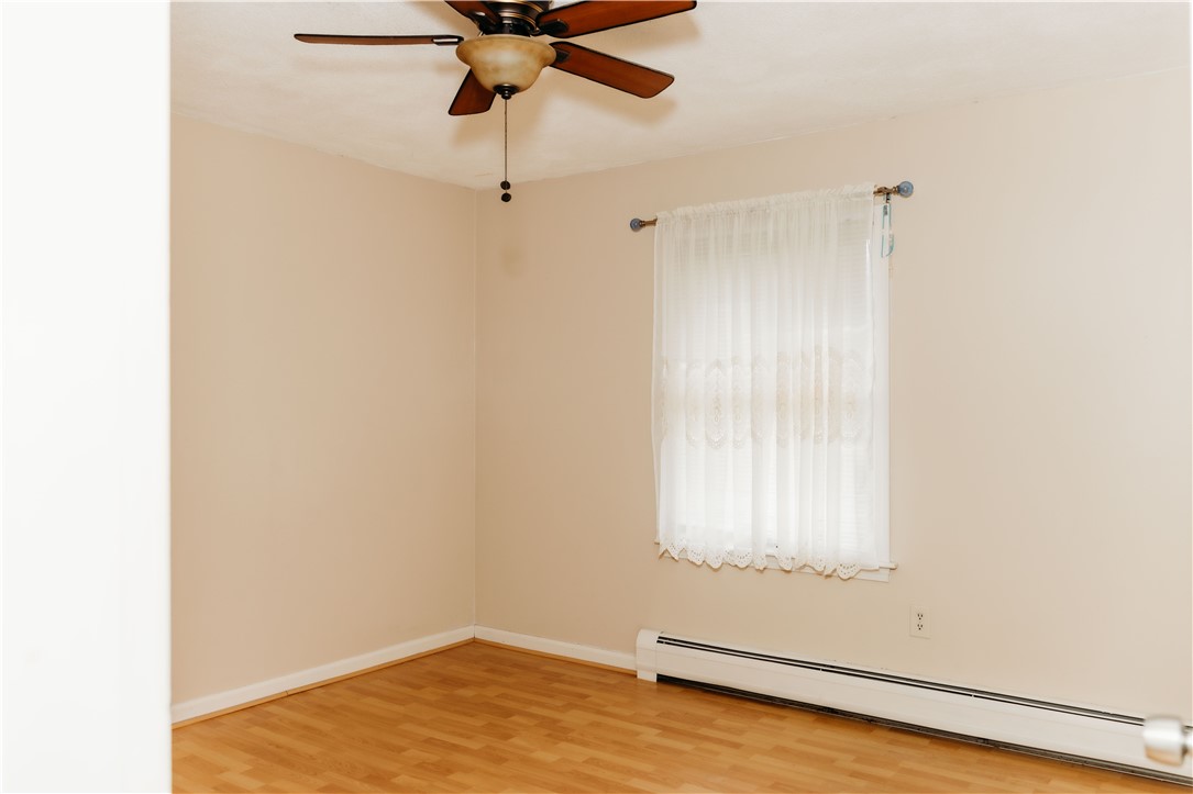 16 Ward Avenue Middletown, RI 02842 - Photo 15 of 26