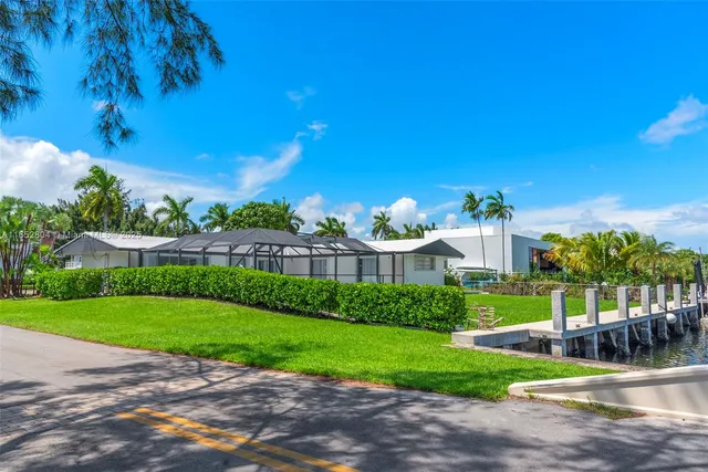 $3,200,000 | 661 Layne Boulevard, Hallandale Beach, FL 33009