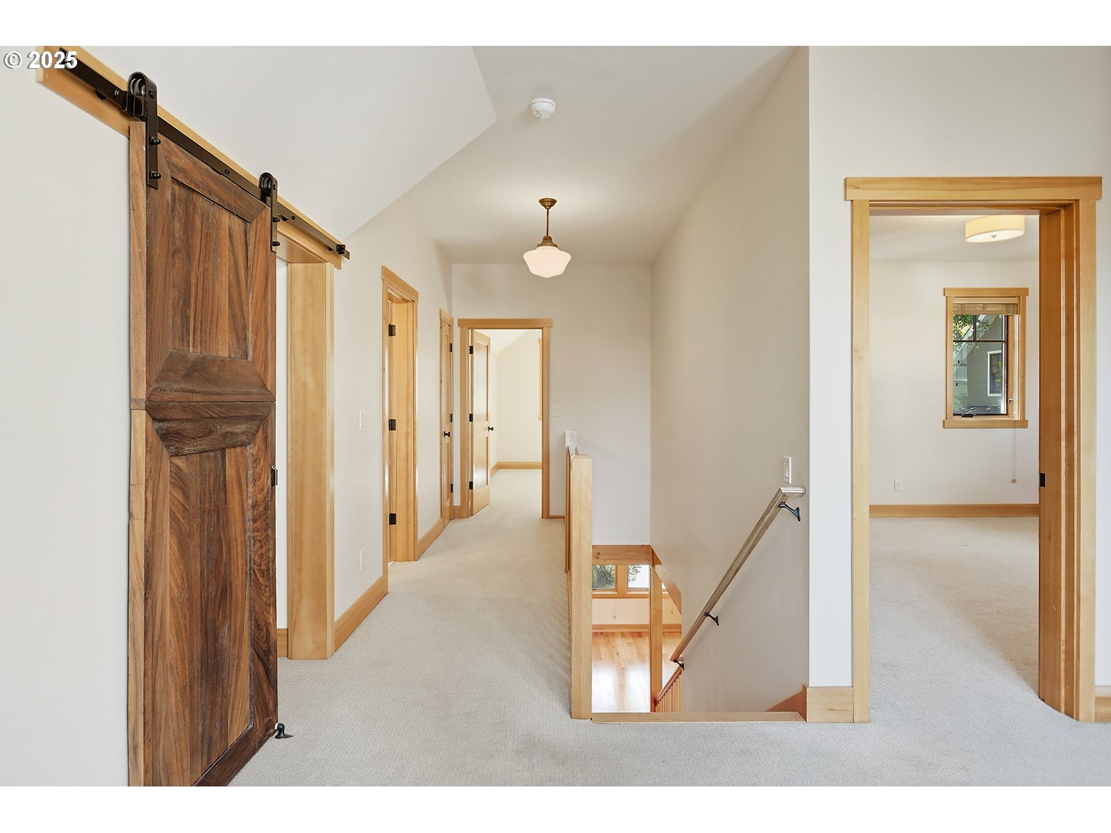 1806 Columbia Street Hood River, OR 97031 - Photo 20 of 31