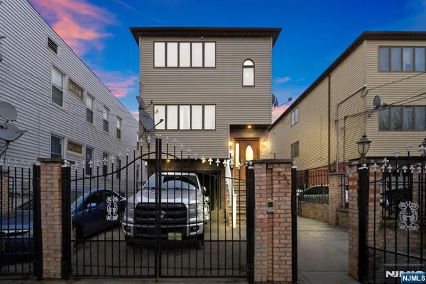 $849,888 | 597 North 5th Street, Newark, NJ 07107