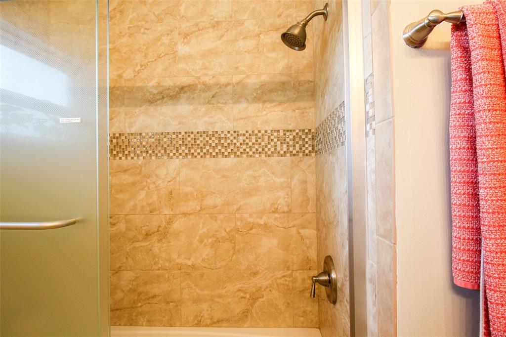 5005 Bee Ridge Road Sarasota, FL 34233 - Photo 11 of 40