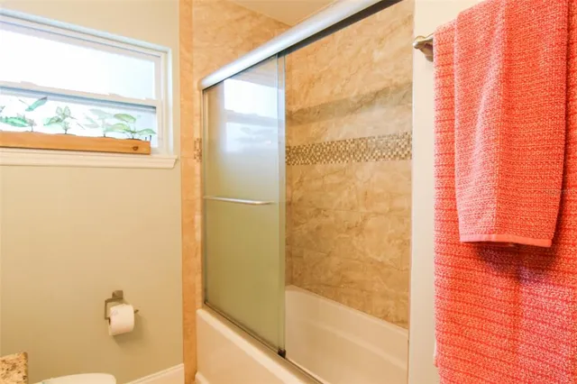 $4,562 | 5005 Bee Ridge Road, Sarasota, FL 34233