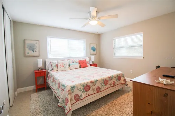 $4,562 | 5005 Bee Ridge Road, Sarasota, FL 34233
