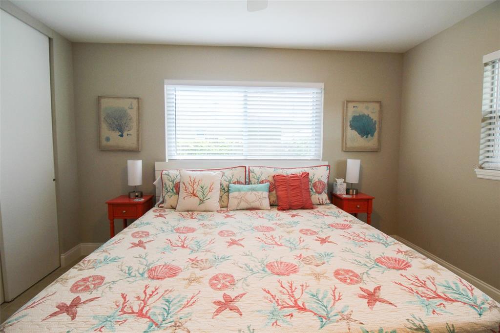 5005 Bee Ridge Road Sarasota, FL 34233 - Photo 15 of 40