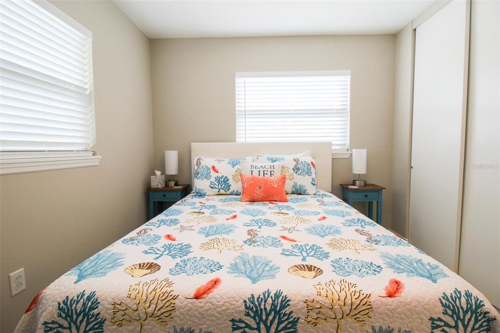 5005 Bee Ridge Road Sarasota, FL 34233 - Photo 19 of 40