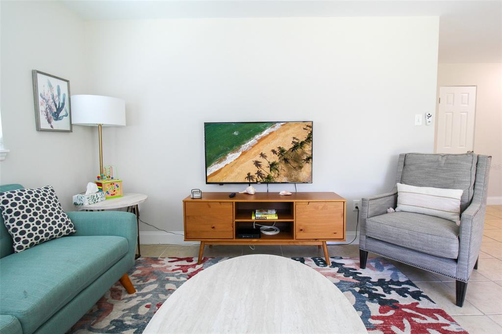 5005 Bee Ridge Road Sarasota, FL 34233 - Photo 25 of 40