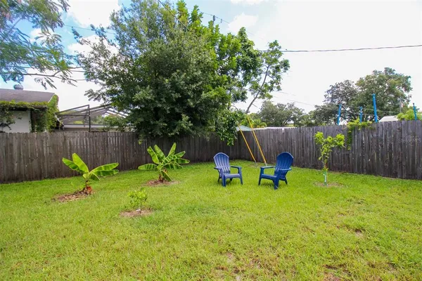 $4,562 | 5005 Bee Ridge Road, Sarasota, FL 34233