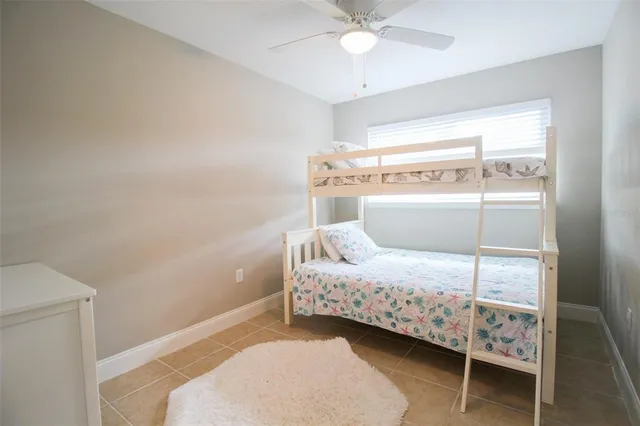 $4,562 | 5005 Bee Ridge Road, Sarasota, FL 34233