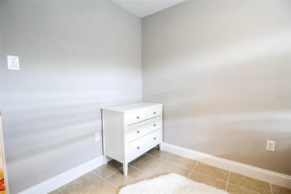 $4,562 | 5005 Bee Ridge Road, Sarasota, FL 34233