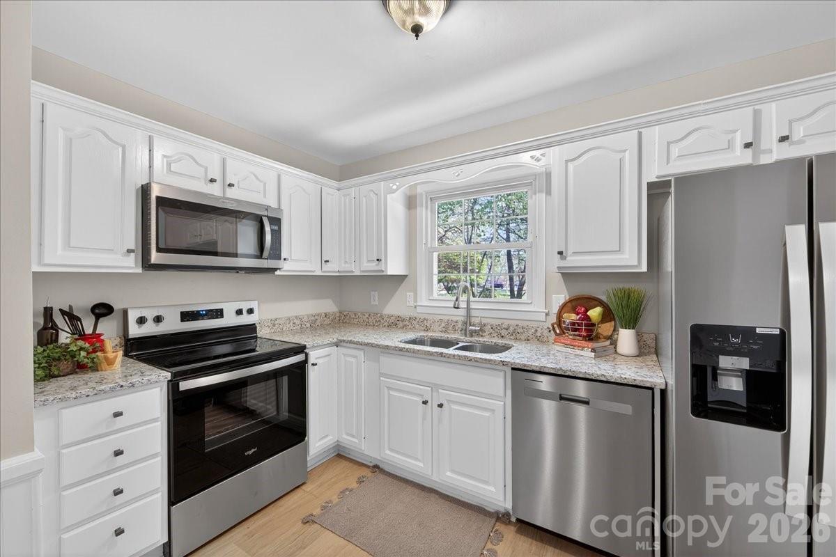 6576 Stoney Ridge Road Matthews, NC 28104 - Photo 13 of 39