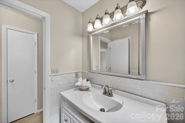 $385,900 | 6576 Stoney Ridge Road, Matthews, NC 28104