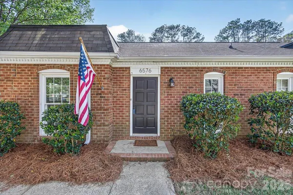 $385,900 | 6576 Stoney Ridge Road, Matthews, NC 28104
