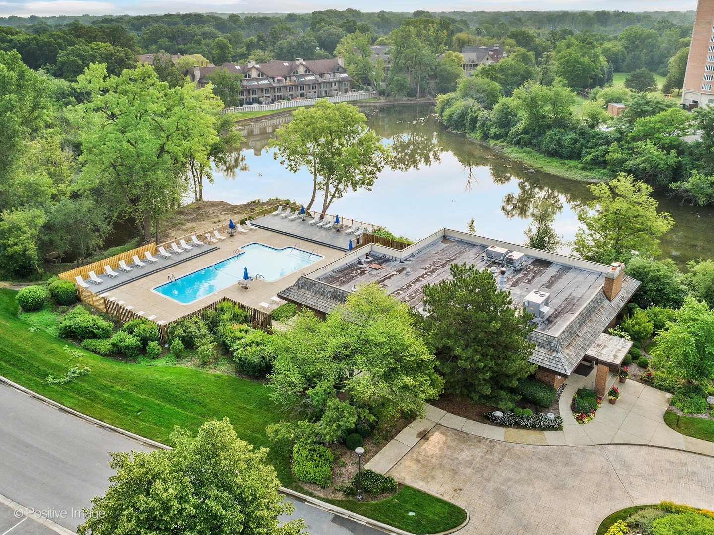 1409 Burr Oak Road, Unit 112A Hinsdale, IL 60521 - Photo 24 of 35