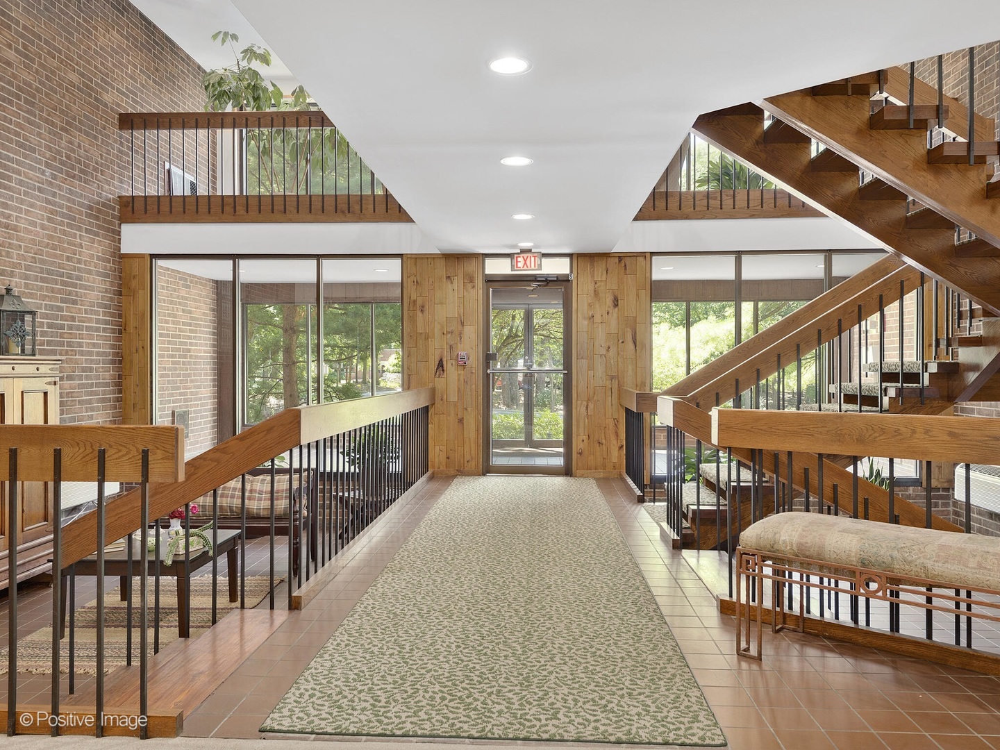 1409 Burr Oak Road, Unit 112A Hinsdale, IL 60521 - Photo 3 of 35