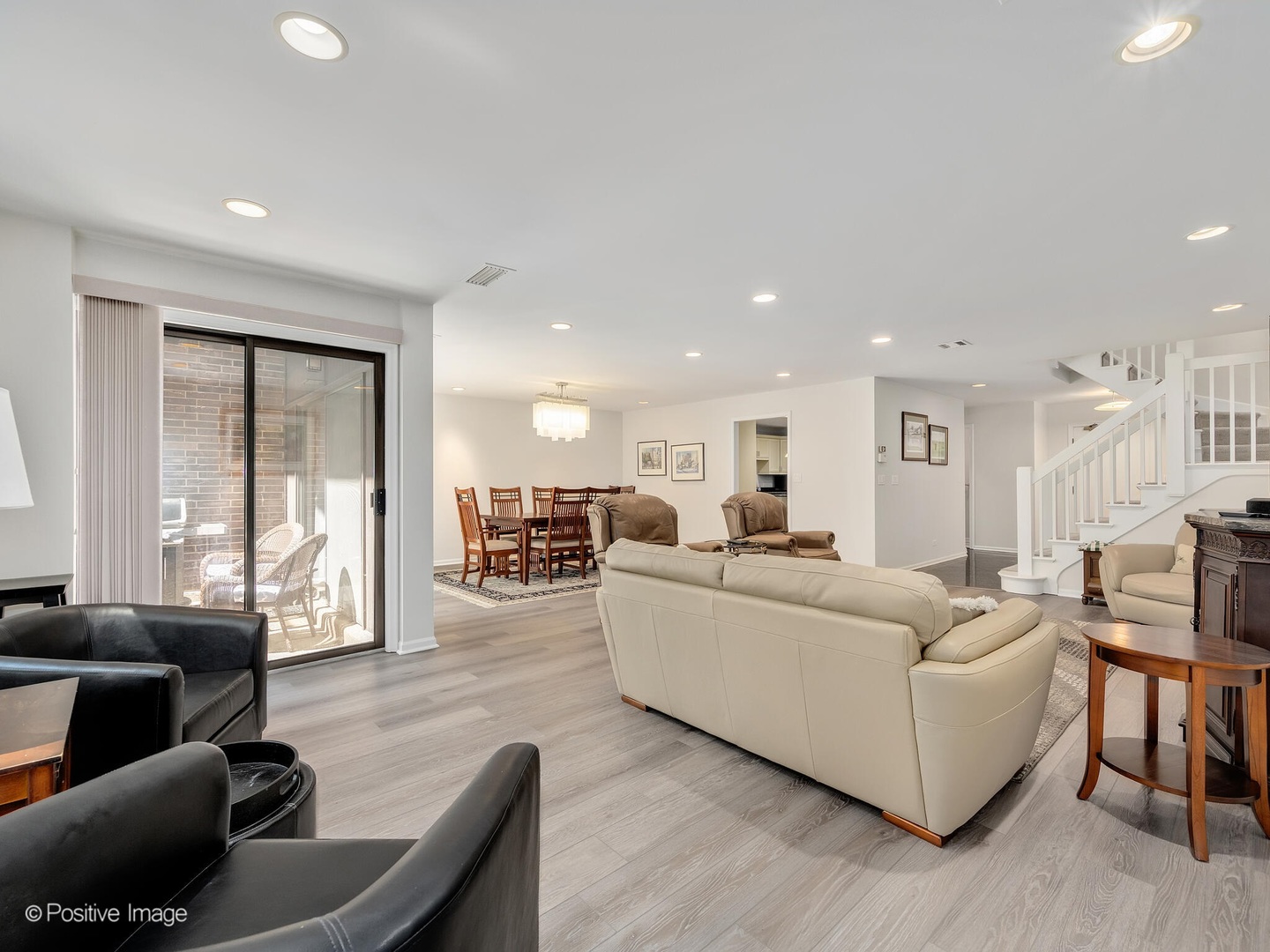 1409 Burr Oak Road, Unit 112A Hinsdale, IL 60521 - Photo 8 of 35