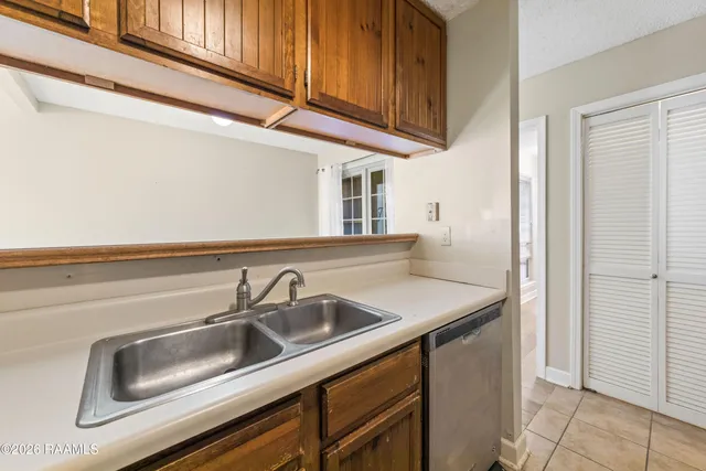 $145,000 | 204 Long Plantation Boulevard, Unit B, Lafayette, LA 70508