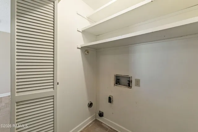 $145,000 | 204 Long Plantation Boulevard, Unit B, Lafayette, LA 70508