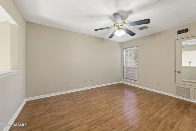 $145,000 | 204 Long Plantation Boulevard, Unit B, Lafayette, LA 70508