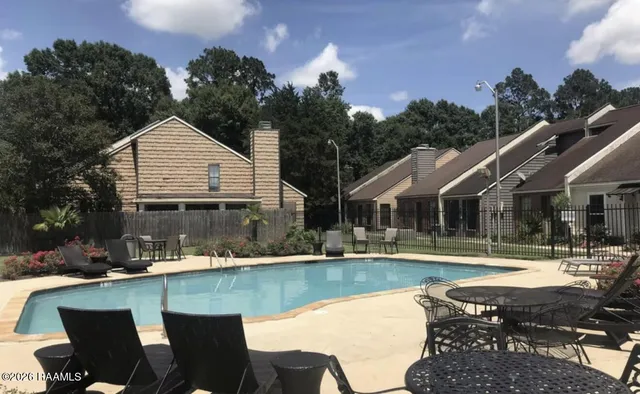 $145,000 | 204 Long Plantation Boulevard, Unit B, Lafayette, LA 70508