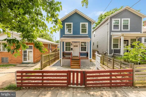 $550,000 | 4521 Clay Street Northeast, Washington, DC 20019