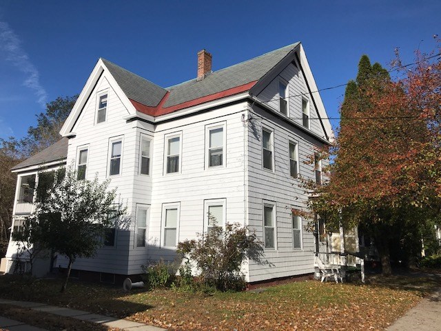 24 Green Street Rockingham, VT 05101 - Photo 5 of 39