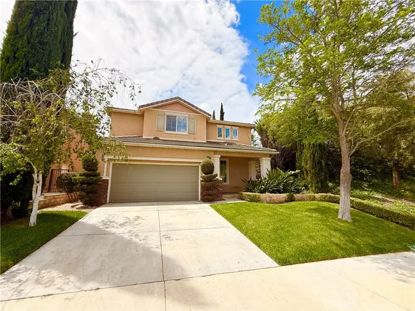 $4,800 | 19988 Via Joyce Drive, Saugus, CA 91350