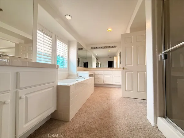 $4,800 | 19988 Via Joyce Drive, Saugus, CA 91350
