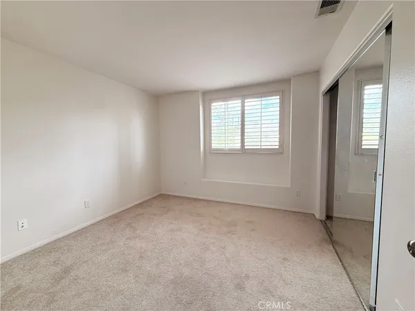$4,800 | 19988 Via Joyce Drive, Saugus, CA 91350