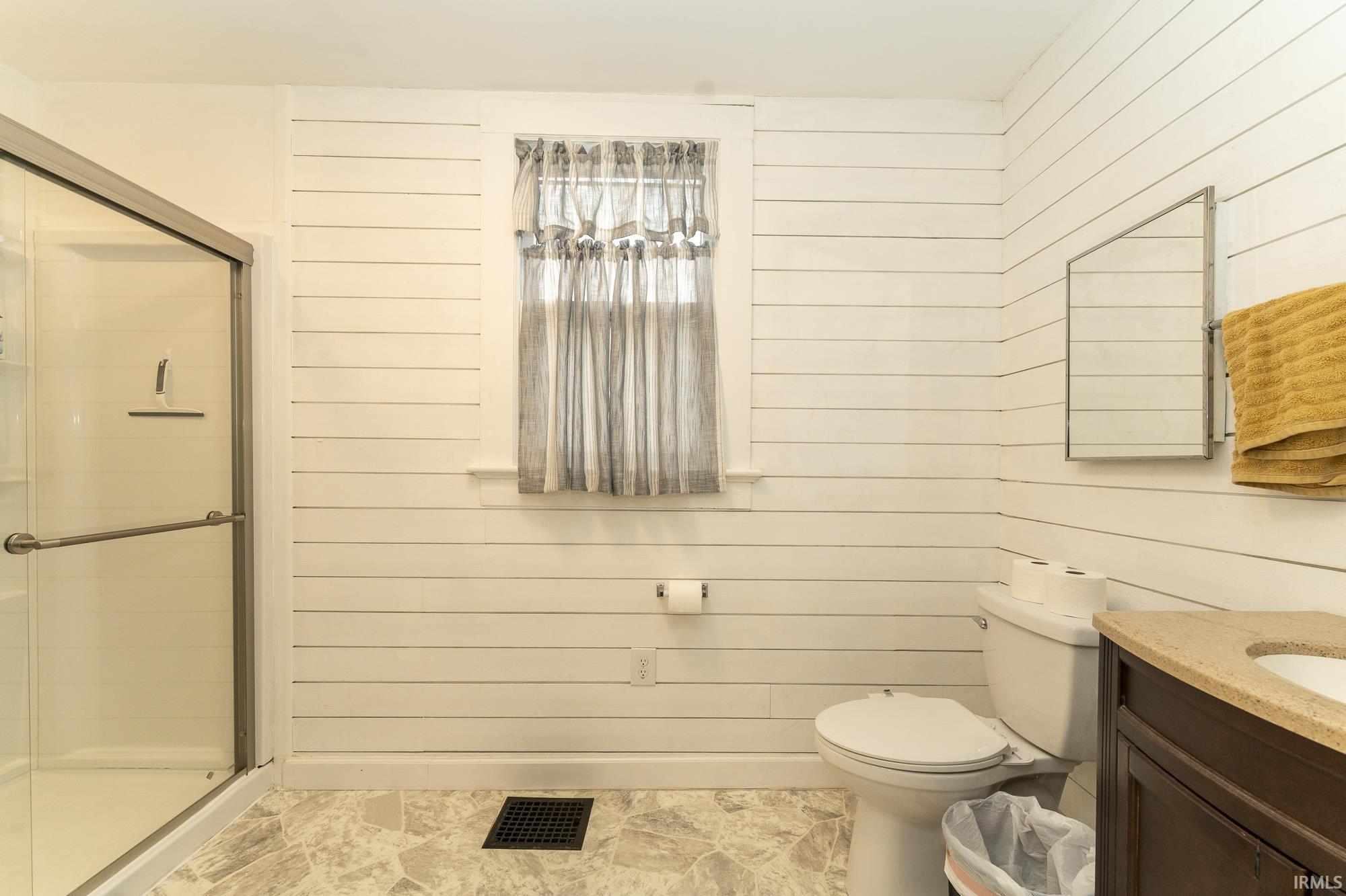 1107 South Evans Avenue Evansville, IN 47713 - Photo 13 of 21