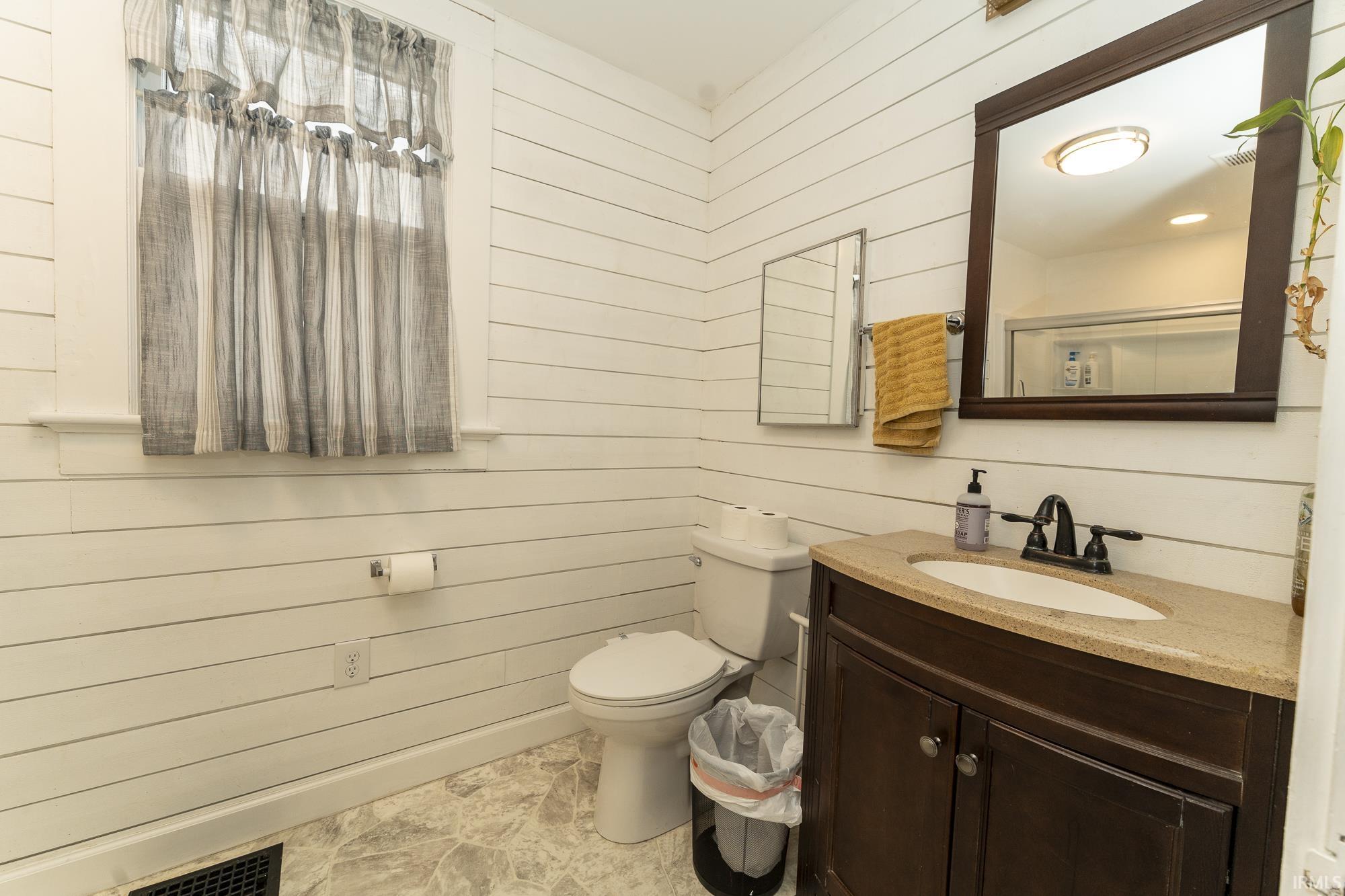 1107 South Evans Avenue Evansville, IN 47713 - Photo 14 of 21