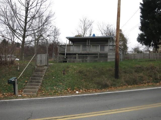 61 Aiken Rd Extension McKees Rocks, PA 15136 - Photo 1 of 6