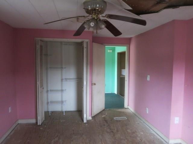61 Aiken Rd Extension McKees Rocks, PA 15136 - Photo 4 of 6