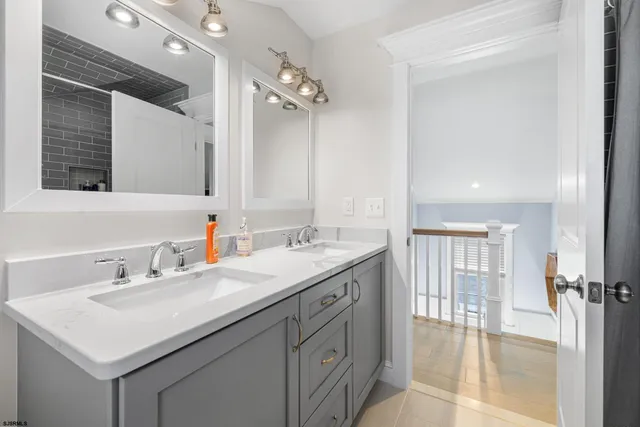 a bathroom with a bathtub