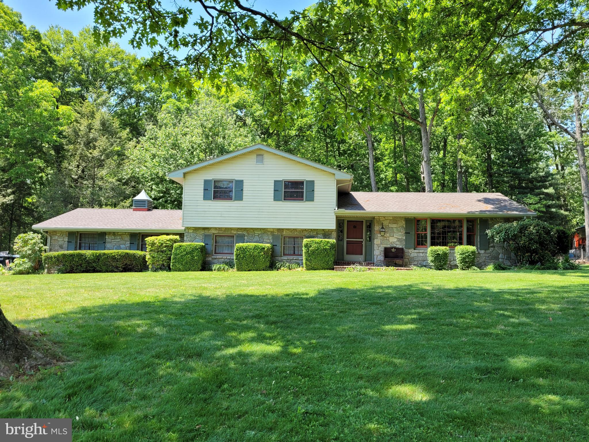 311 California Road Morgantown, PA 19543 - Photo 2 of 41 Gallery Image 2