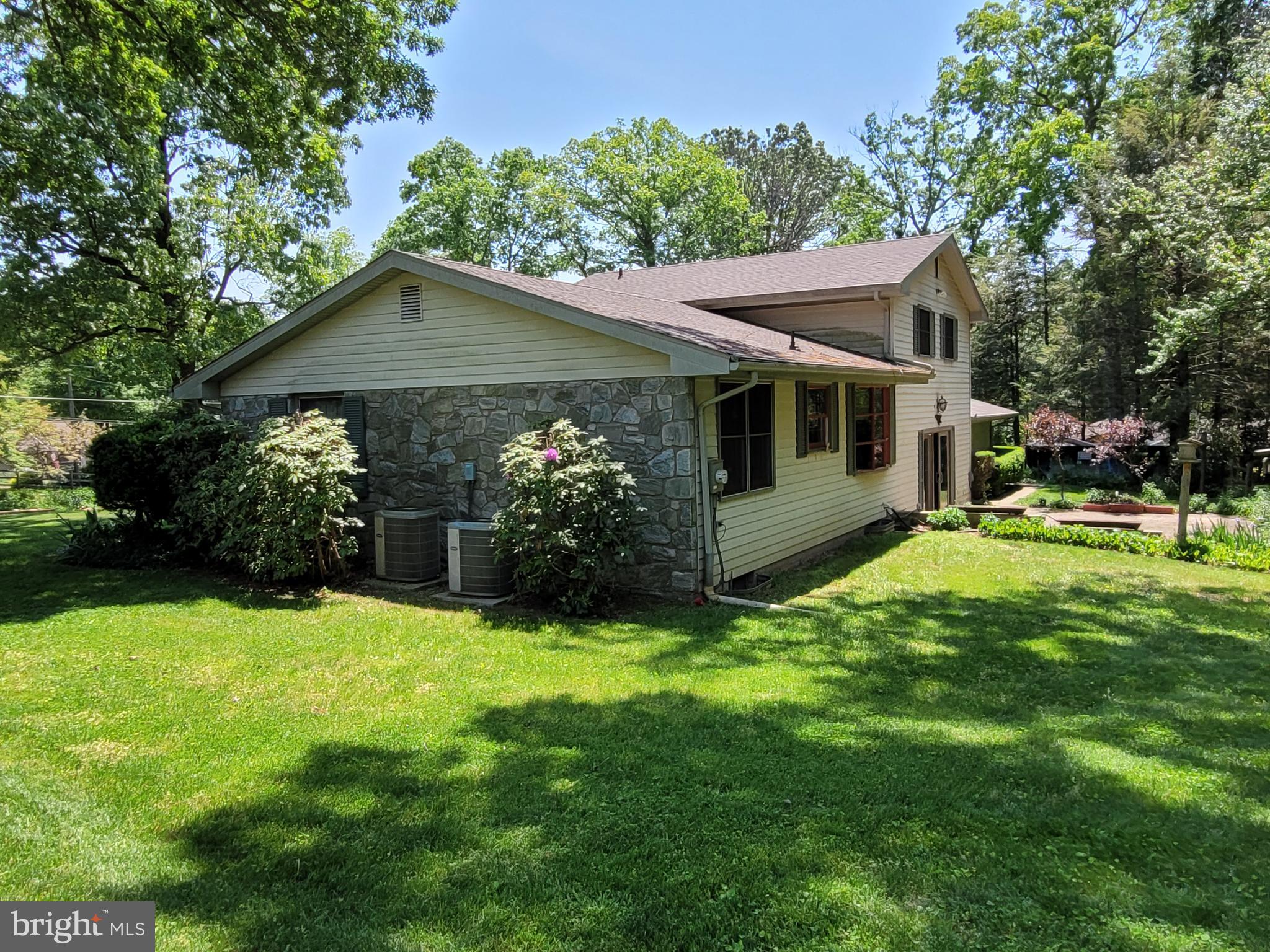 311 California Road Morgantown, PA 19543 - Photo 12 of 41 Gallery Image 12